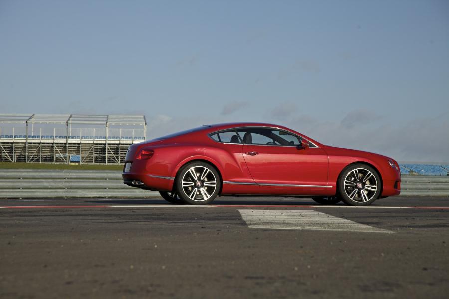  Bentley Continental GT V8 2011 года  (фото 22 из 39)